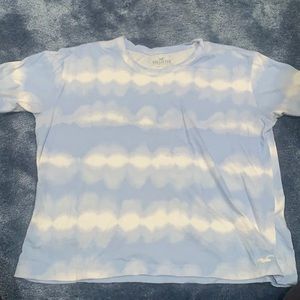 Short sleeve blue and white t-shirt